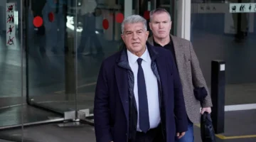 جبهة موحدة.. فيكتور فونت يقود خطة لإسقاط لابورتا من رئاسة نادي برشلونة